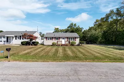 3250 Rayanna Street NW, Massillon, OH 44646 - Photo 1