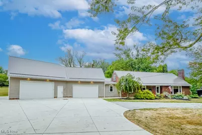 6210 Columbus Road NE, Louisville, OH 44641 - Photo 1