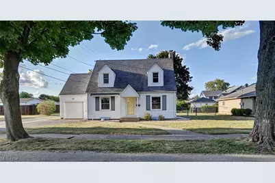 415 Bowers Avenue NW, New Philadelphia, OH 44663 - Photo 1