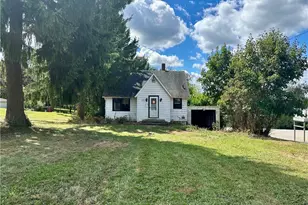 3153 Waynesburg Dr SE, Canton, OH 44707 - Photo 1