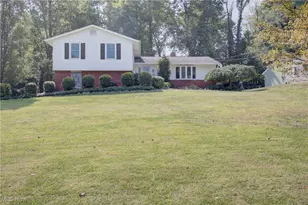 190 Springwood Rd, Northfield, OH 44067 - Photo 1