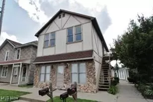 917 1/2 Main St, Dresden, OH 43821 - Photo 1