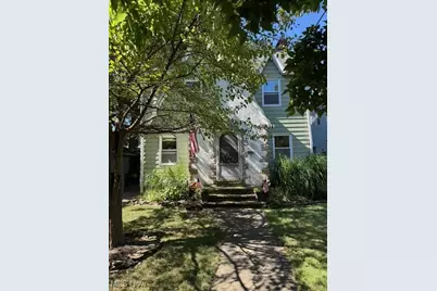 174 E 208th Street, Euclid, OH 44123 - Photo 1