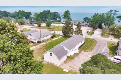 3753 Edgewater Drive, Vermilion, OH 44089 - Photo 1