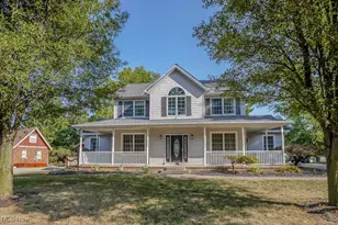 717 Easton St NE, Canton, OH 44721 - Photo 1