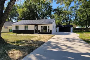 1816 Westwood Dr, Twinsburg, OH 44087 - Photo 1