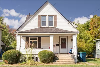 110 School Street, Hubbard, OH 44425 - Photo 1