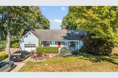 4701 Roosevelt Avenue NE, Canton, OH 44705 - Photo 1