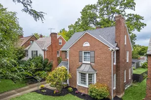 17725 Scottsdale Blvd, Huber Heights, OH 44122 - Photo 1