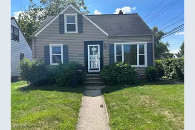 19102 Ridgewood Avenue, Warrensville Heights, OH 44122 - Photo 1