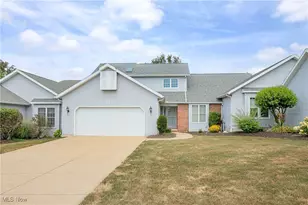 579 Glenmere Pl, Barberton, OH 44203 - Photo 1