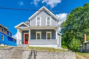 495 Beacon St, Akron, OH 44311 - Photo 1