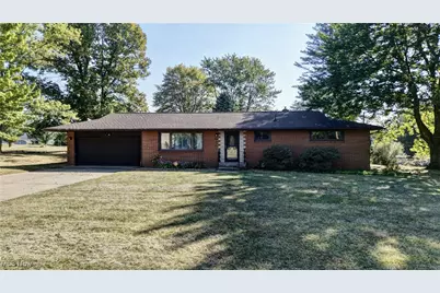 7040 Lutz Avenue NW, Massillon, OH 44646 - Photo 1