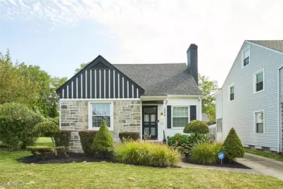 15618 Scottsdale Boulevard, Huber Heights, OH 44120 - Photo 1