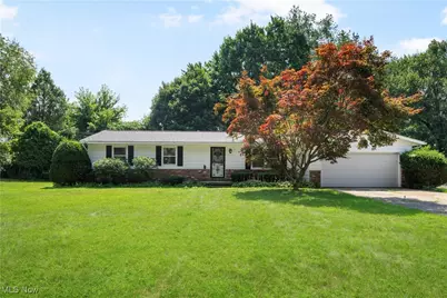 1009 Oak Tree Road, Akron, OH 44320 - Photo 1