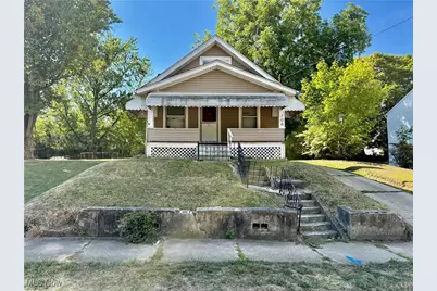 106 E Emerling Avenue, Akron, OH 44301 - Photo 1