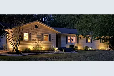 11524 Lakeview Road, Chardon, OH 44024 - Photo 1