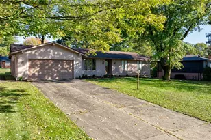 6151 Chermont St NW, Canton, OH 44718 - Photo 1