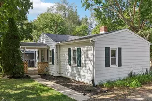 2851 Roanoke Ave, Akron, OH 44312 - Photo 1