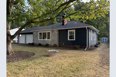 919 Oak Street NW, New Philadelphia, OH 44663 - Photo 1