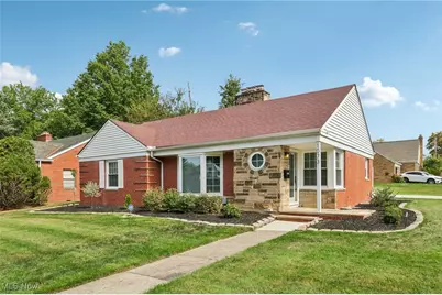 1073 Hereford Road, Cleveland Heights, OH 44112 - Photo 1