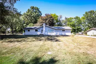 464 Carruthers Rd, Tallmadge, OH 44278 - Photo 1