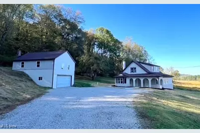 1824 Oldtown Valley Road SE, New Philadelphia, OH 44663 - Photo 1