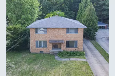 122-124 Kenridge Road, Fairlawn, OH 44333 - Photo 1