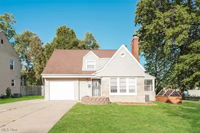 616 Dorchester Road, Akron, OH 44320 - Photo 1