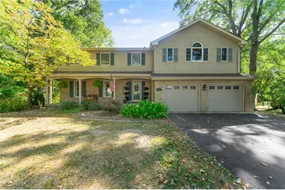 6976 White Oak Drive, Hubbard, OH 44425 - Photo 1