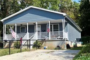 634 9th St, Marietta, OH 45750 - Photo 1