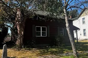 223 High St SE, Canal Fulton, OH 44614 - Photo 1