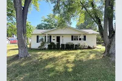 2036 Marion Avenue, Zanesville, OH 43701 - Photo 1