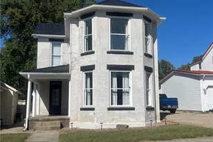 221 E Brown St, Crooksville, OH 43731 - Photo 1