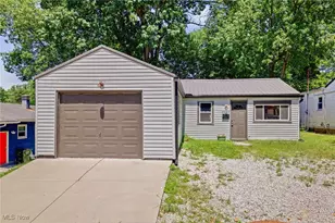 2525 44th St NW, Canton, OH 44709 - Photo 1