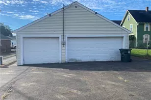 915 Wells Ave NW, Canton, OH 44703 - Photo 1