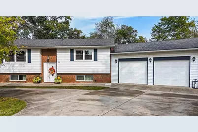 111 Beckwith Avenue, Williamstown, WV 26187 - Photo 1