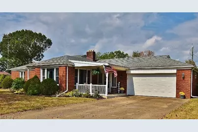 671 Orchard Avenue NW, New Philadelphia, OH 44663 - Photo 1