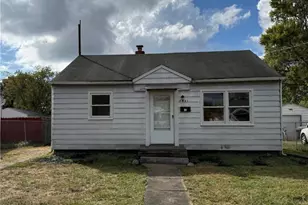 2941 Fletcher Ave NE, Canton, OH 44705 - Photo 1