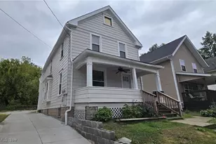 442 E Thornton St, Akron, OH 44311 - Photo 1