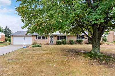 5634 Brentwood Avenue NW, North Canton, OH 44720 - Photo 1