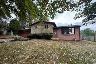 5649 Faircrest St SW, Canton, OH 44706 - Photo 1