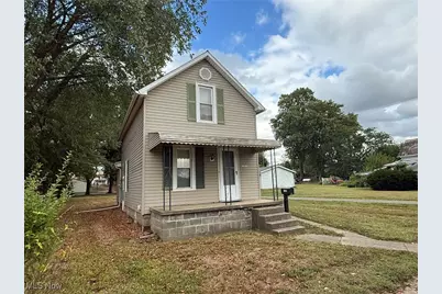 1063 Grant Avenue NW, New Philadelphia, OH 44663 - Photo 1