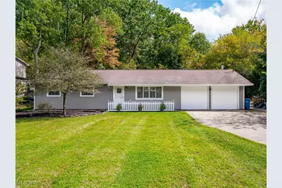 9749 E River Road N, Olmsted Falls, OH 44138 - Photo 1