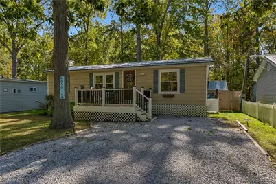 5114 University Drive, Geneva on the Lake, OH 44041 - Photo 1