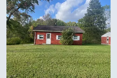 819 E Garrison Road, Ashtabula, OH 44004 - Photo 1