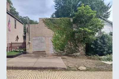 820 Chester Street, East Liverpool, OH 43920 - Photo 1