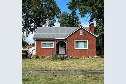 1056 Orlo Drive NW, Warren, OH 44485 - Photo 1