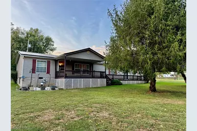 126 Madison Avenue, Ellenboro, WV 26346 - Photo 1