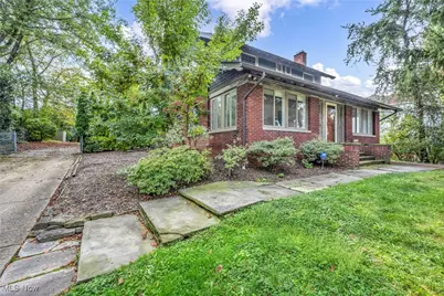 22400 S Woodland Road, Huber Heights, OH 44122 - Photo 1